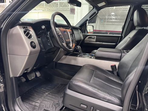 Used 2017 Ford Expedition Limited w/ Equipment Group 301A AWD/4WD image 21
