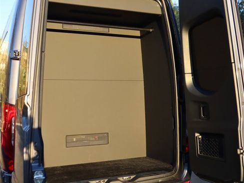 Used 2021 Mercedes-Benz Sprinter 3500 image 47