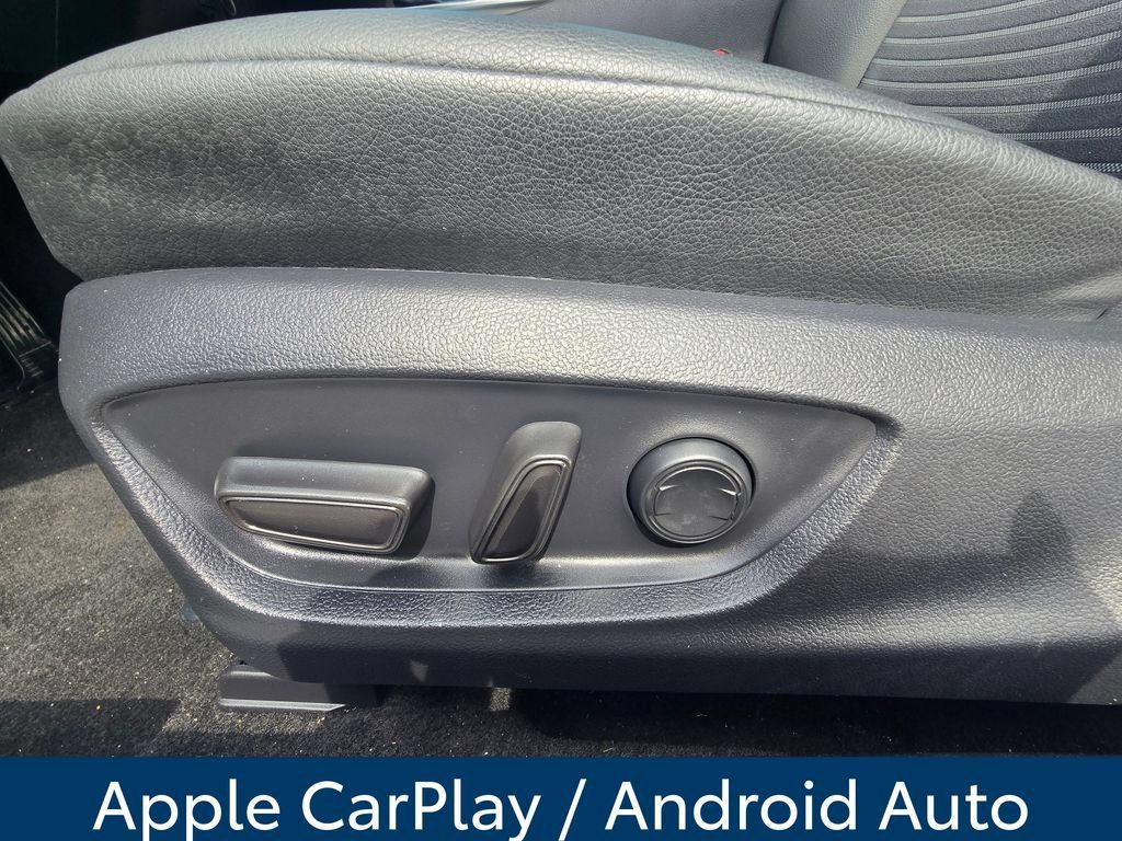 Used 2023 Toyota Camry SE FWD image 17