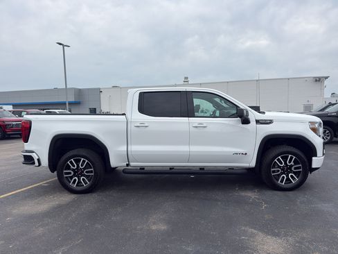 Certified 2020 GMC Sierra 1500 AT4 w/ AT4 Premium Package AWD/4WD image 4