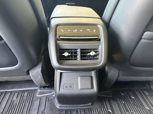 Used 2025 Cadillac Lyriq Luxury w/ LPO, Floor Liner Package AWD/4WD image 22