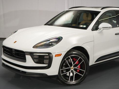 Used 2022 Porsche Macan S image 6
