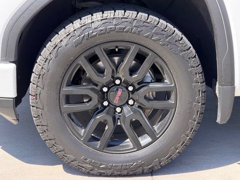 Used 2022 GMC Sierra 1500 Elevation w/ Elevation Premium Package AWD/4WD image 7