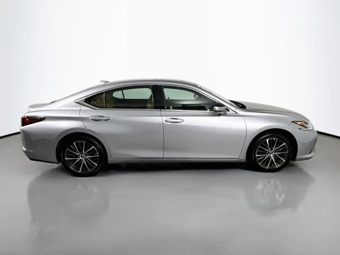 Used 2025 Lexus ES 350 w/ Premium Package FWD image 8