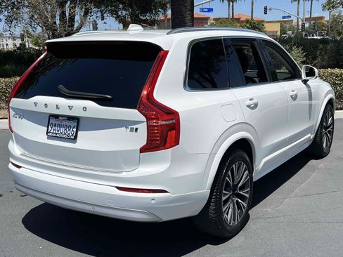 Used 2022 Volvo XC90 T5 Momentum AWD/4WD image 15