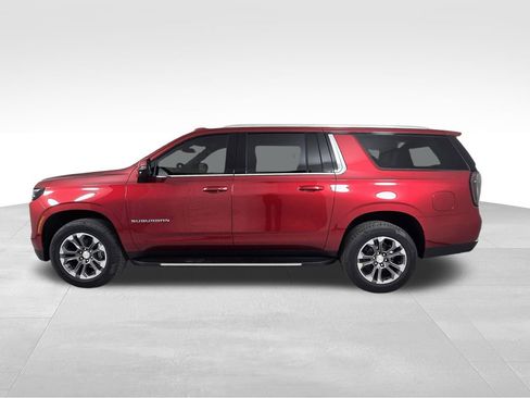 New 2026 Chevrolet Suburban LT w/ Comfort Package RWD image 4