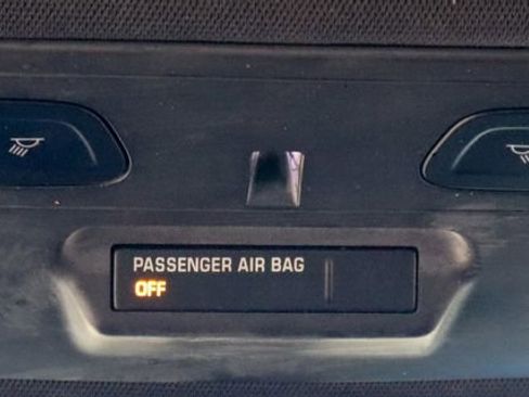 Used 2017 Chevrolet Camaro LT w/ RS Package image 17