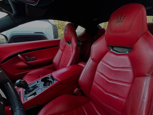 Used 2017 Maserati GranTurismo Sport image 11