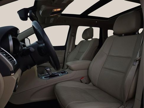 Used 2020 Jeep Grand Cherokee Limited w/ Luxury Group II image 13