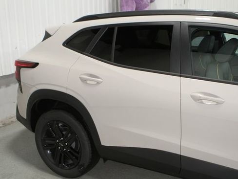 New 2026 Chevrolet Trax ACTIV w/ Driver Confidence Package FWD image 2