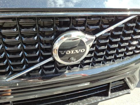 Used 2023 Volvo XC60 B5 Ultimate w/ Climate Package AWD/4WD image 10