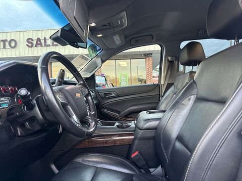 Used 2019 Chevrolet Tahoe LT image 12