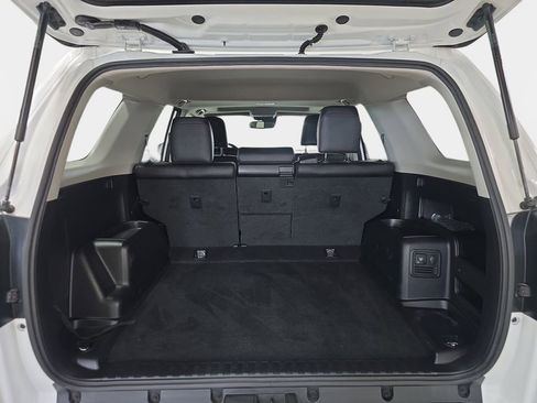 Used 2020 Toyota 4Runner Venture w/ Moonroof Package image 30