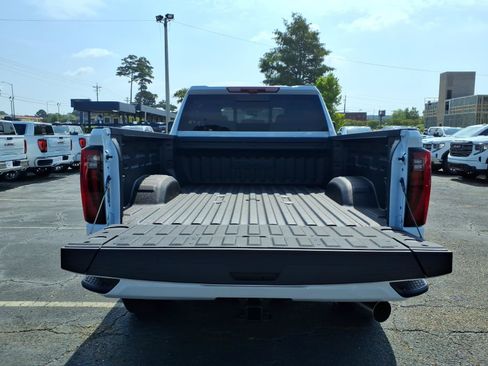 New 2026 GMC Sierra 2500 Denali w/ Denali Reserve Package AWD/4WD image 7