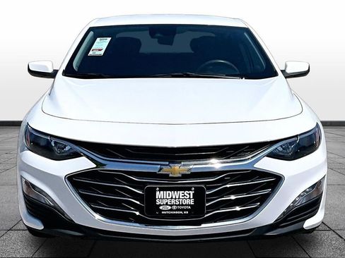 Used 2024 Chevrolet Malibu LT FWD image 3
