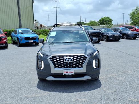 Used 2022 Hyundai Palisade SEL w/ Premium Package AWD/4WD image 3