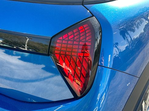 New 2025 MINI Cooper 2-Door Hardtop image 30