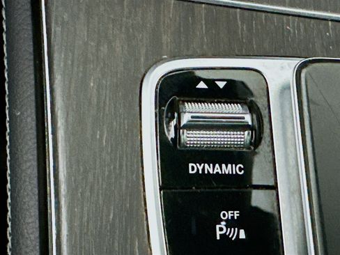 Used 2020 Mercedes-Benz GLC 300 image 26