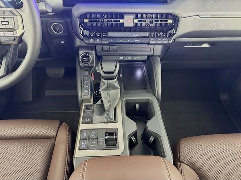 Used 2026 Toyota Land Cruiser image 37