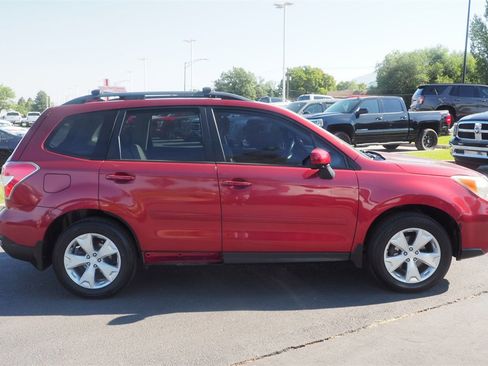 Used 2016 Subaru Forester 2.5i Premium image 4