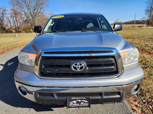 Used 2013 Toyota Tundra 4x4 Double Cab w/ Tow Pkg image 3