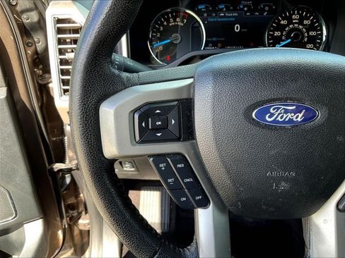 Used 2015 Ford F150 Lariat RWD image 16