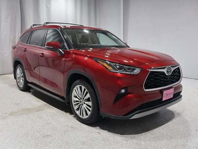 Used 2023 Toyota Highlander Platinum