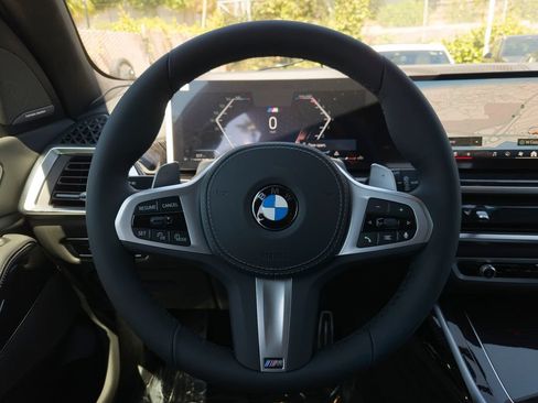 New 2027 BMW X7 xDrive40i w/ M Sport Package AWD/4WD image 14