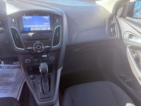 Used 2018 Ford Focus SEL image 22