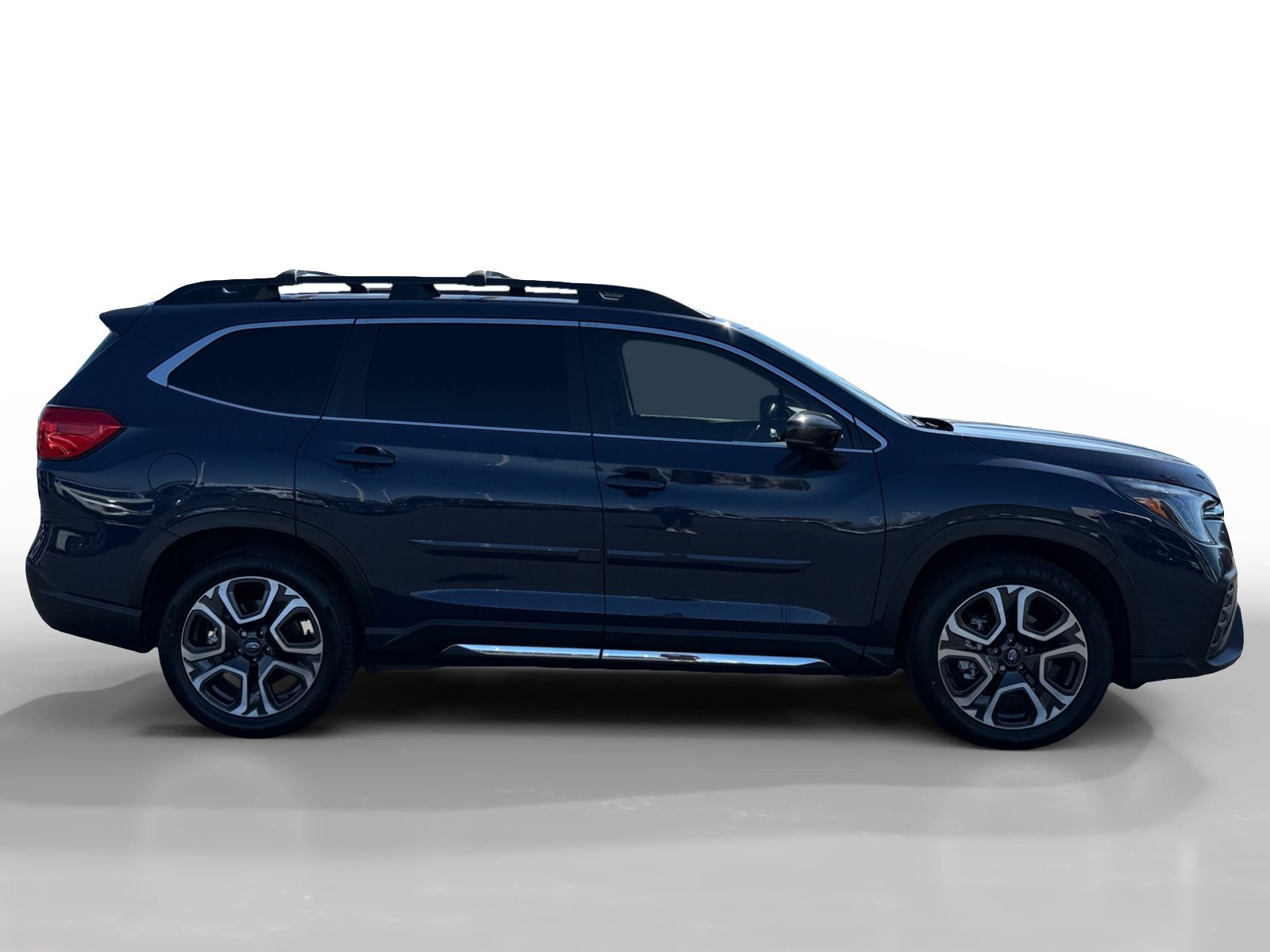 Used 2024 Subaru Ascent Limited w/ Technology Package AWD/4WD image 6