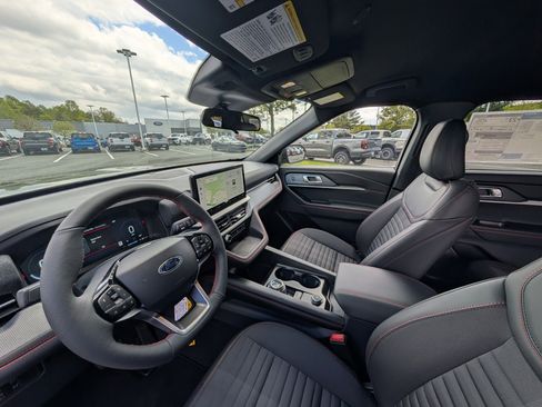 New 2026 Ford Explorer ST-Line image 13