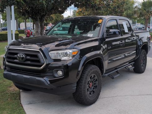 Certified 2022 Toyota Tacoma SR5 RWD image 5