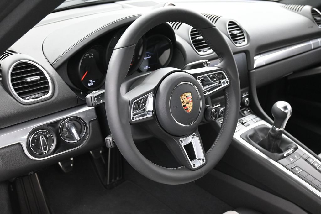 Certified 2024 Porsche 718 Cayman RWD image 17