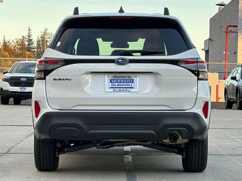 New 2026 Subaru Forester Premium image 4