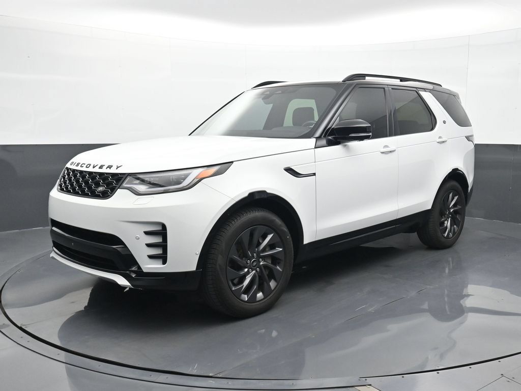 Used 2024 Land Rover Discovery Dynamic SE AWD/4WD image 1