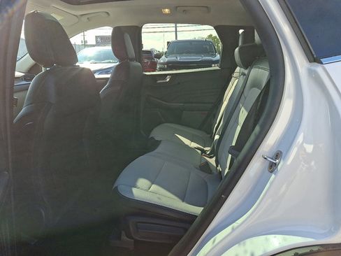 Used 2025 Ford Escape PHEV w/ Class II Trailer Tow Package image 10