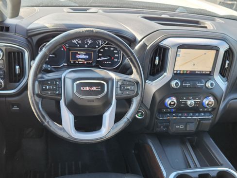 Used 2022 GMC Sierra 1500 SLT w/ SLT Premium Plus Package AWD/4WD image 9