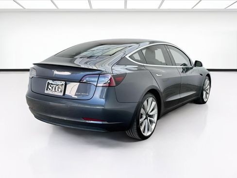 Used 2018 Tesla Model 3 AWD/4WD image 4