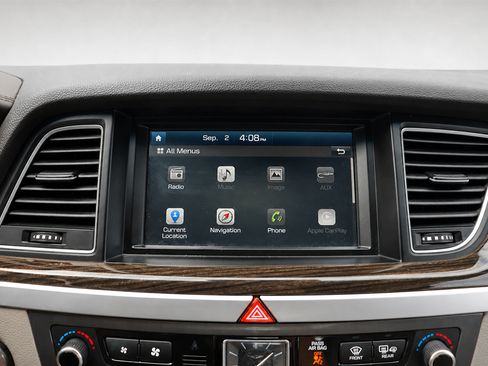 Used 2018 Genesis G80 3.8 RWD image 36
