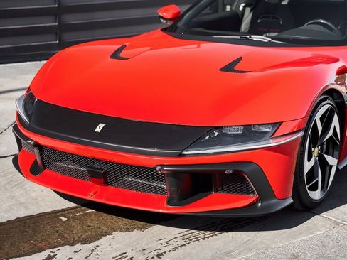 Used 2025 Ferrari 12Cilindri image 6