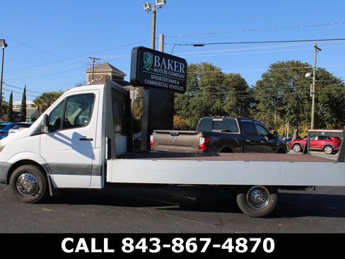 Used 2015 Freightliner Sprinter 3500 image 10