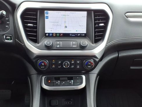 Used 2023 GMC Acadia SLT w/ Preferred Package AWD/4WD image 13