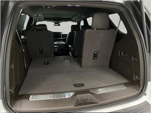 Used 2023 GMC Yukon Denali w/ Max Trailering Package AWD/4WD image 5