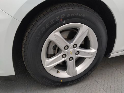 Used 2023 Chevrolet Malibu LS FWD image 31