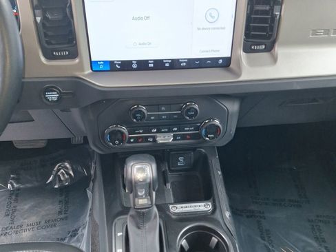 Used 2025 Ford Bronco Outer Banks AWD/4WD image 12