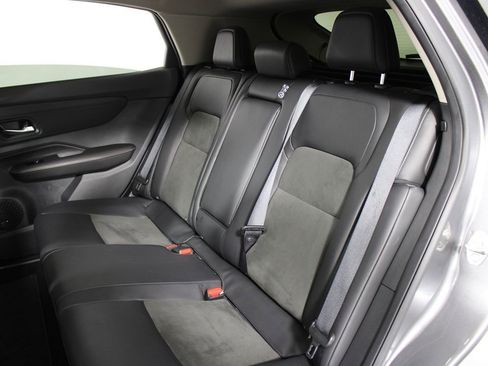 Used 2024 Nissan Ariya FWD image 27