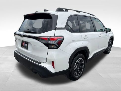 Certified 2026 Subaru Forester Premium w/ Base/Premium Package AWD/4WD image 7