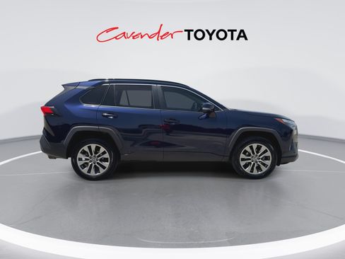 Certified 2022 Toyota RAV4 XLE Premium FWD image 9