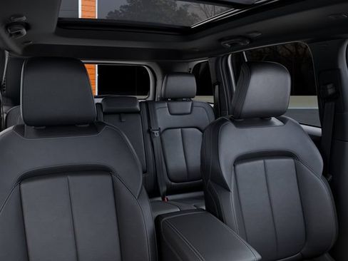 New 2026 Jeep Grand Cherokee Limited w/ Limited Altitude Package AWD/4WD image 26