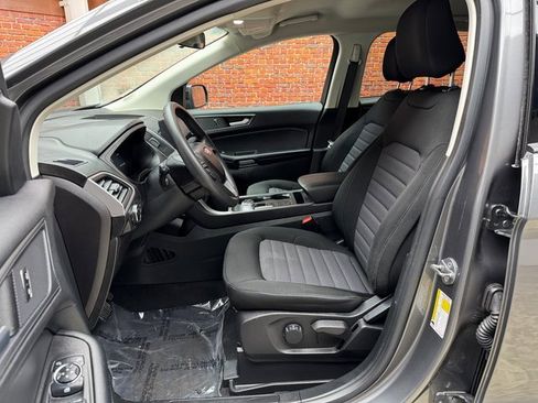 Certified 2023 Ford Edge SE w/ Black Appearance Package image 21